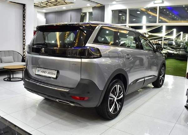 Peugeot 5008 GT ( 2024 Model ) in Silver Color GCC Specs