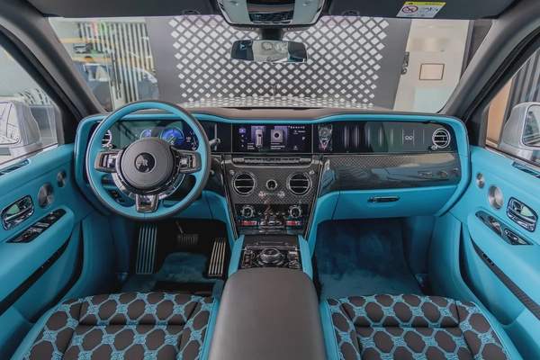 ROLLS ROYCE CULLINAN | BLACK BADGE | BESPOKE PREMIUM AUDIO | DUALITY SEATS | European Specs | 2026