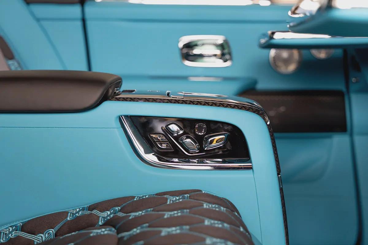 ROLLS ROYCE CULLINAN | BLACK BADGE | BESPOKE PREMIUM AUDIO | DUALITY SEATS | European Specs | 2026-12-12