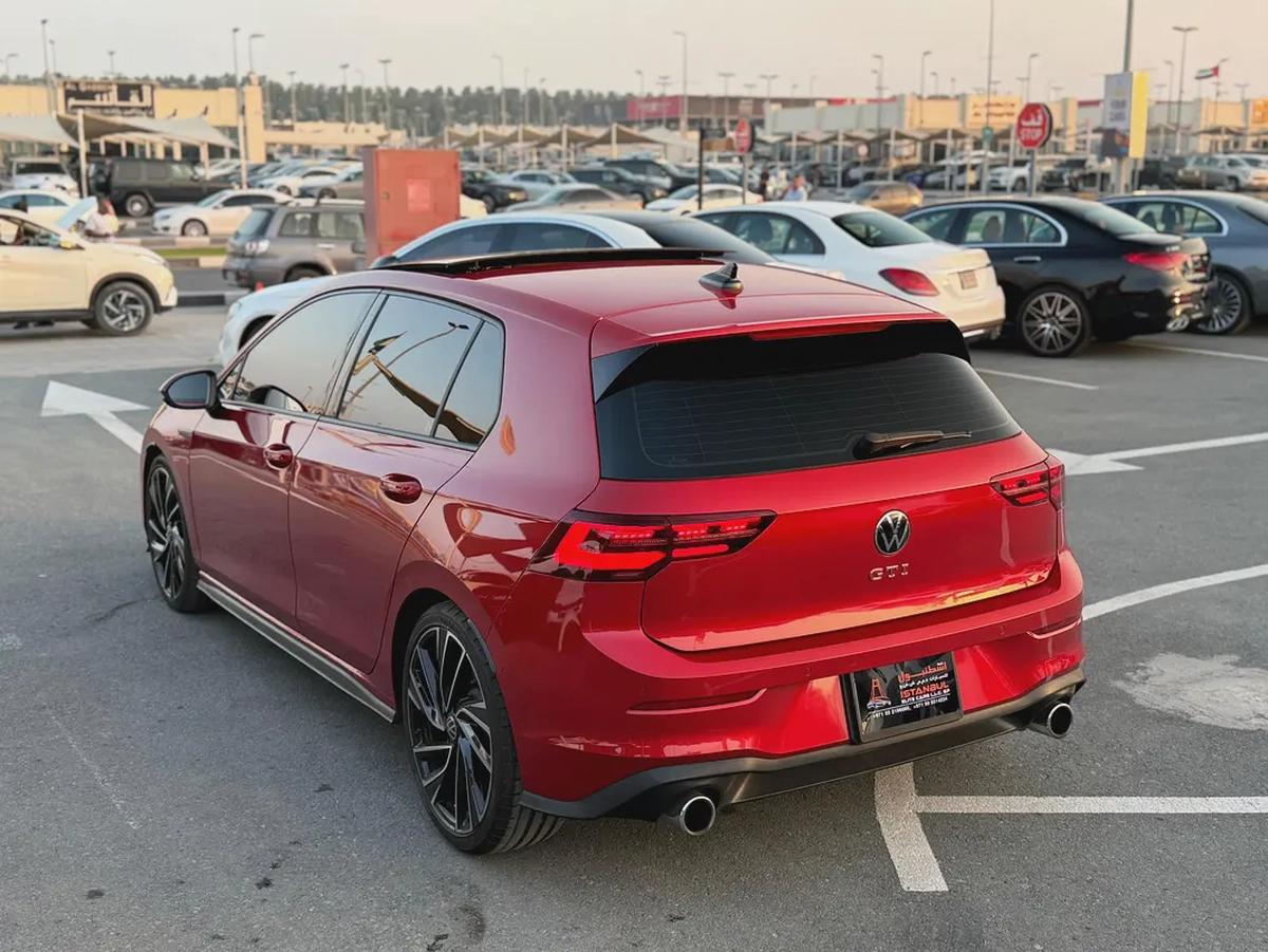 VOLKSWAGEN GOLF GTI — 2022 | GCC SPECS-4-4