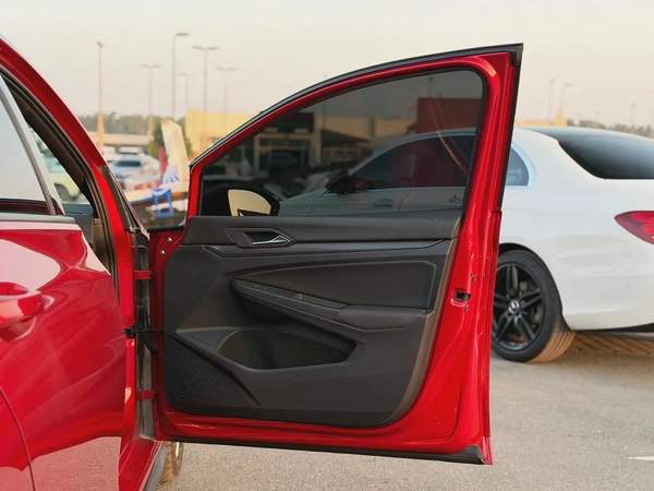 VOLKSWAGEN GOLF GTI — 2022 | GCC SPECS