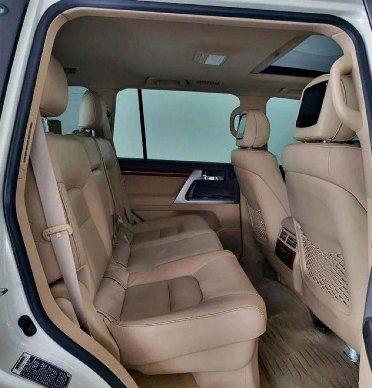 Toyota Land Cruiser VXR 5.7L-8CYL EXCELLENT CONDITION -10-10