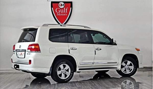 Toyota Land Cruiser VXR 5.7L-8CYL EXCELLENT CONDITION