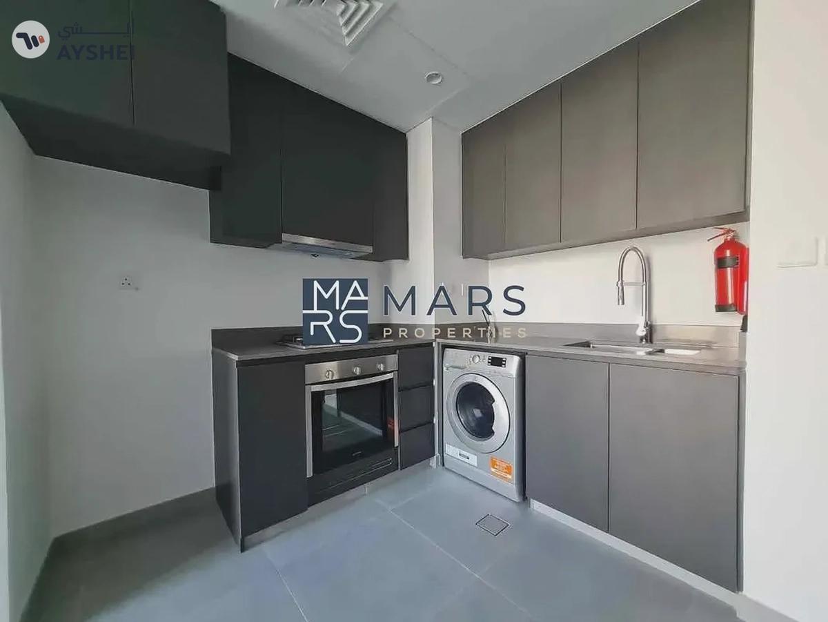 The Brand New & Premium 1BHK with Pool View in Tiraz-6-6