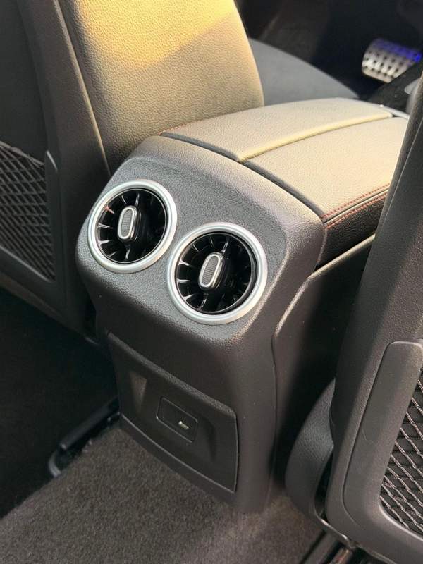 Mercedes-Benz CLA 250 CLA-250 Coupe 4Matic 2023 full option