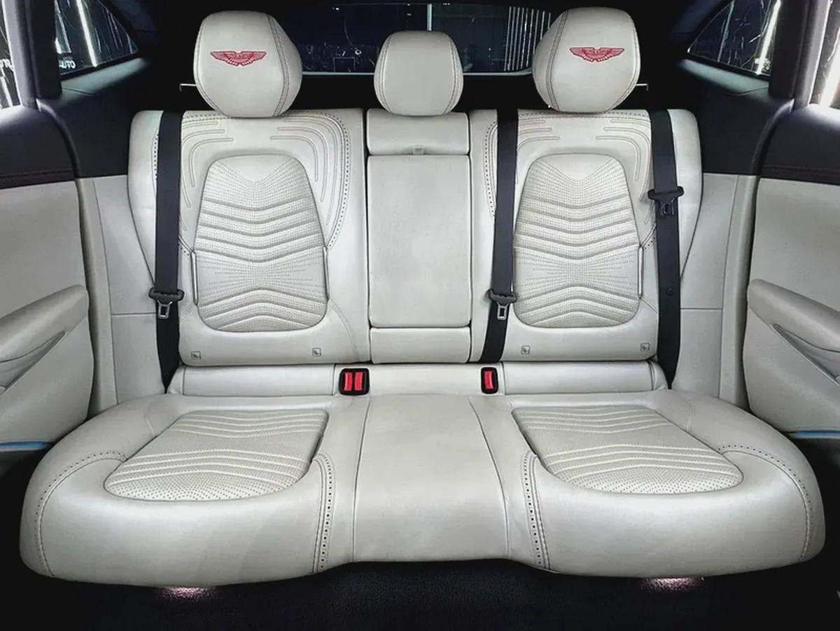 Aston Martin DBX 2021 GCC specs for 490,000.00 AED-15-15