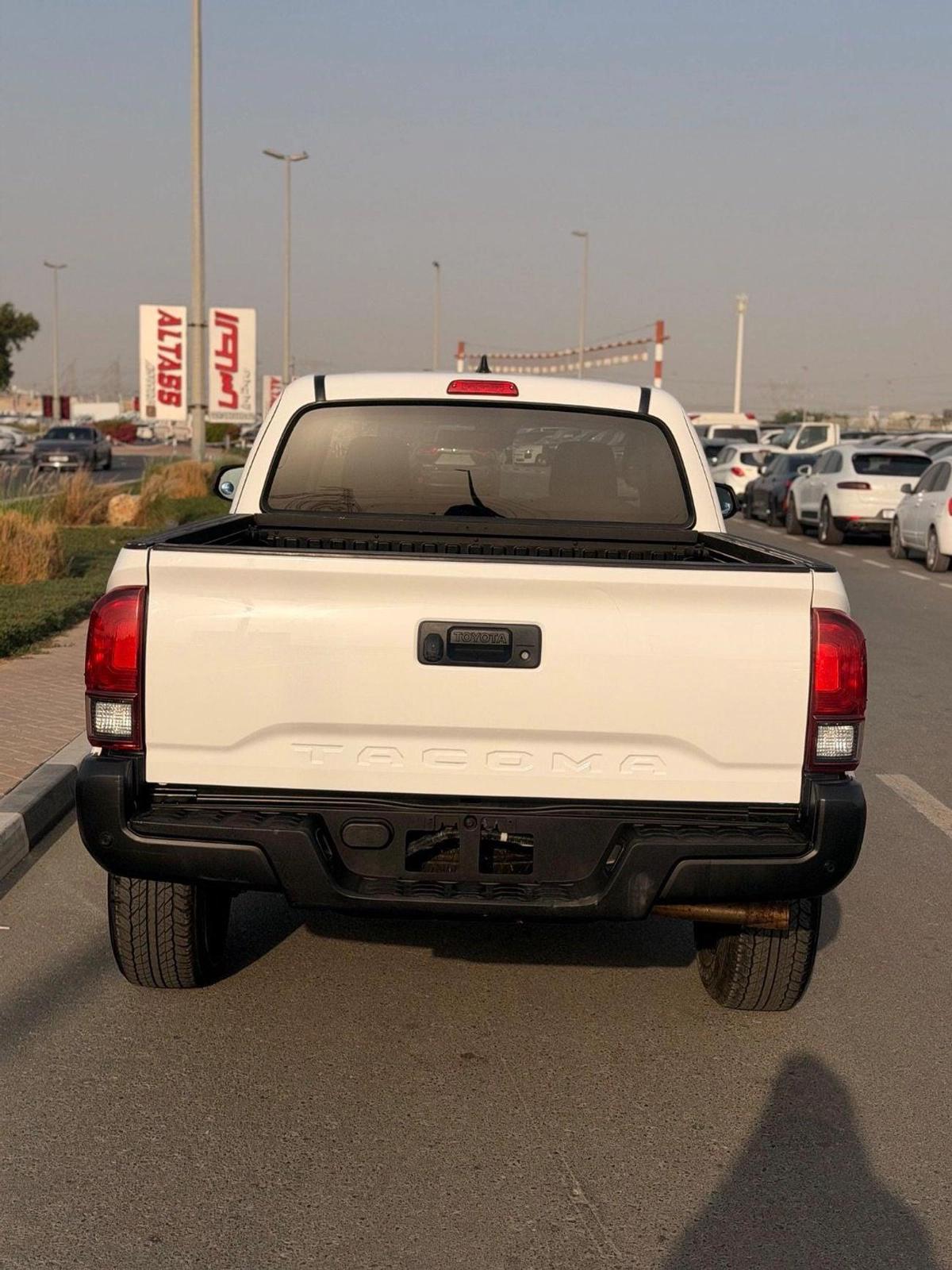 Toyota Tacoma Tacoma SR-3-3