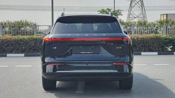 XPENG G9 (Black Orange)