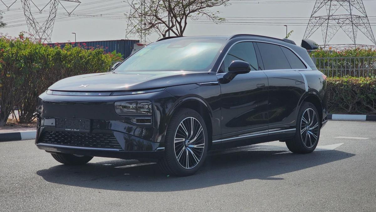 XPENG G9 (Black Orange)-3-3