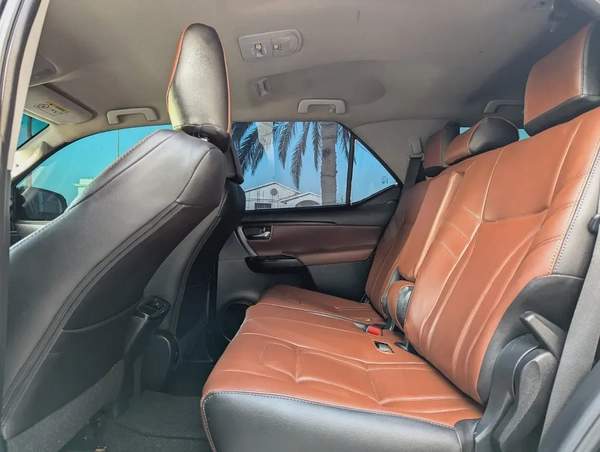 TOYOTA FORTUNER 2019 FACELIFTED 2025 GCC V4 2.7L IN EXCELLENT CONDITION