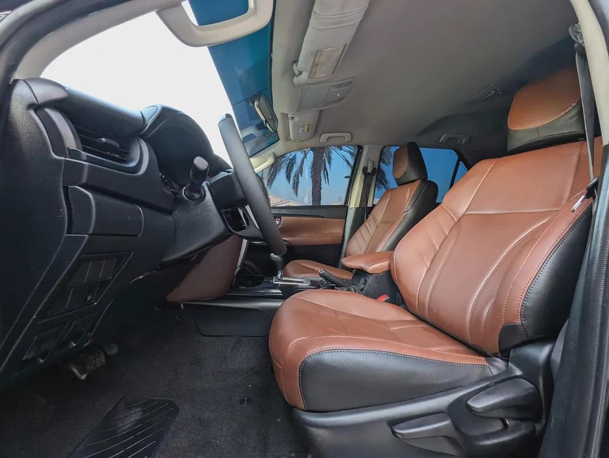 TOYOTA FORTUNER 2019 FACELIFTED 2025 GCC V4 2.7L IN EXCELLENT CONDITION-8-8