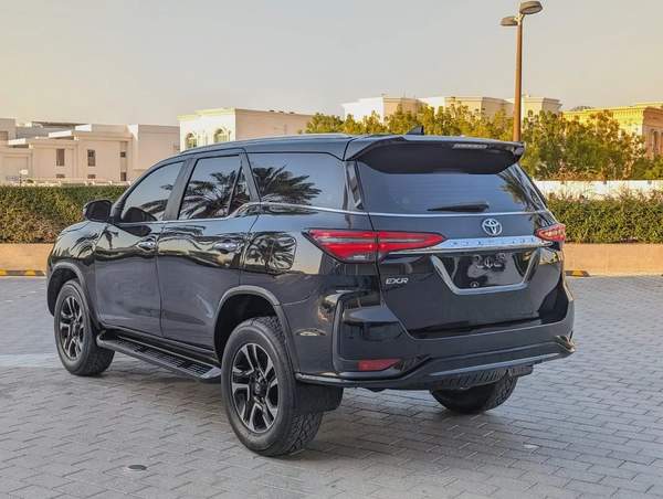 TOYOTA FORTUNER 2019 FACELIFTED 2025 GCC V4 2.7L IN EXCELLENT CONDITION