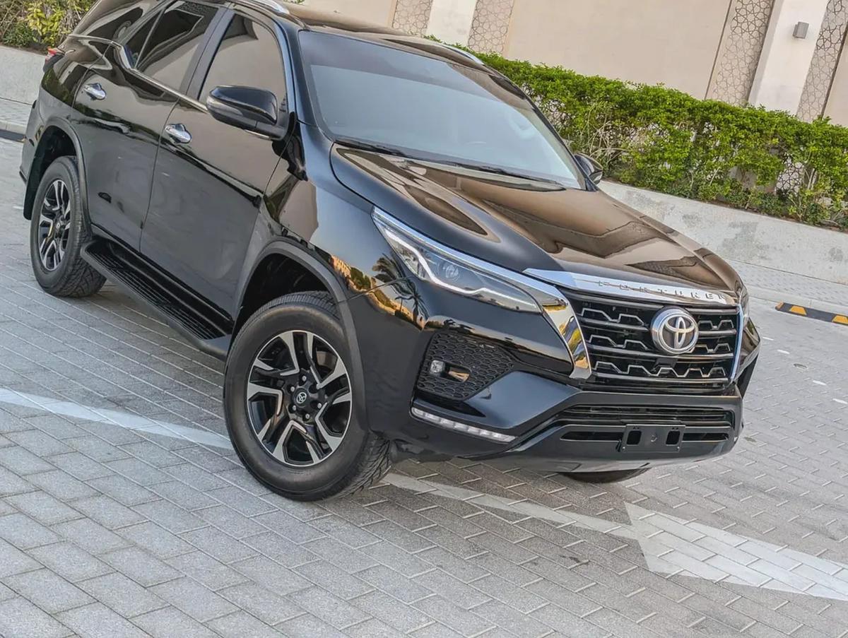 TOYOTA FORTUNER 2019 FACELIFTED 2025 GCC V4 2.7L IN EXCELLENT CONDITION-17-17