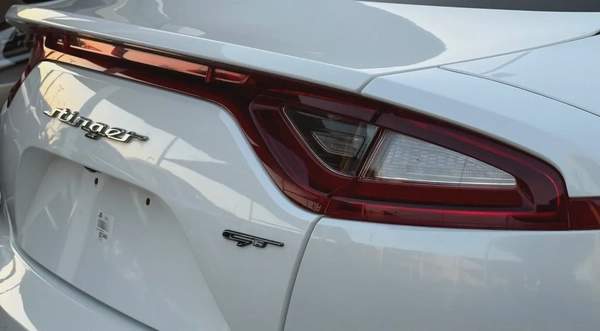 KIA - STINGER -2021 - GT - V6 - 3,3L - TWIN TURBO - AMERICAN SPECS - VERY GOOD CONDITION