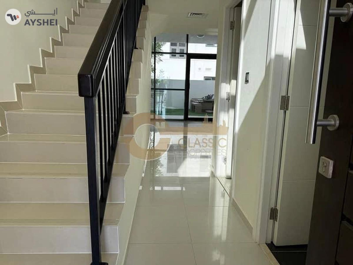 Stylish 2BR Townhouse | Middle unit | R2M11 Type-13-13