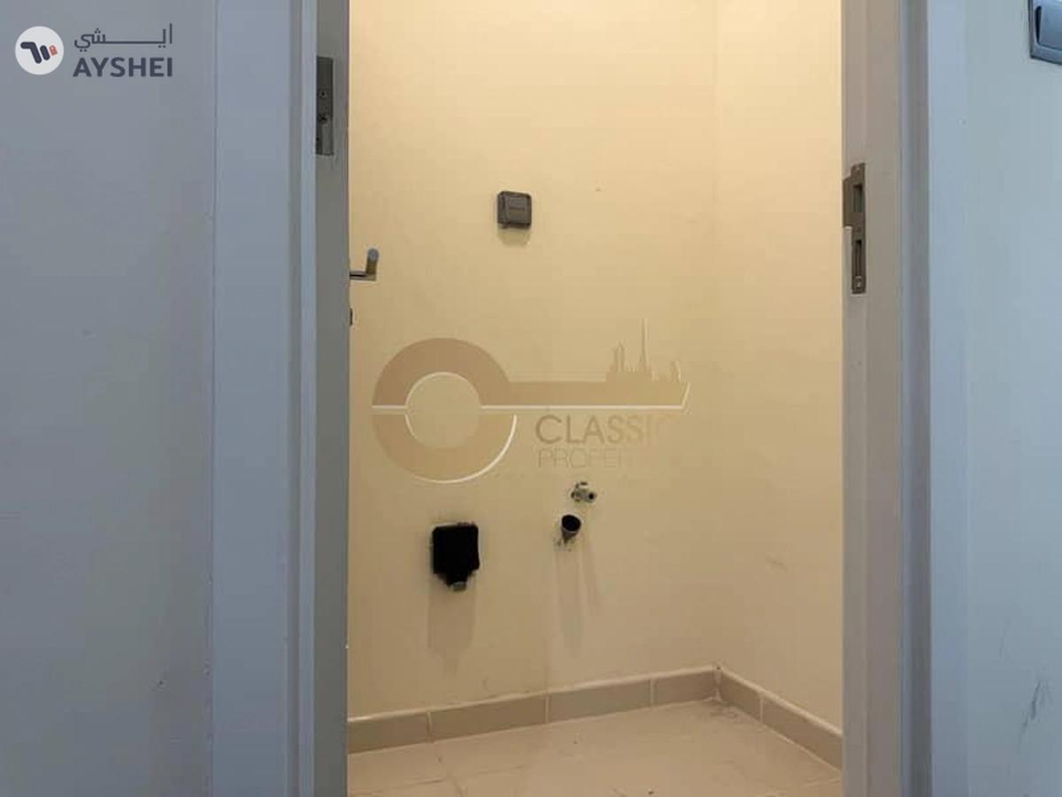 Stylish 2BR Townhouse | Middle unit | R2M11 Type-15-15