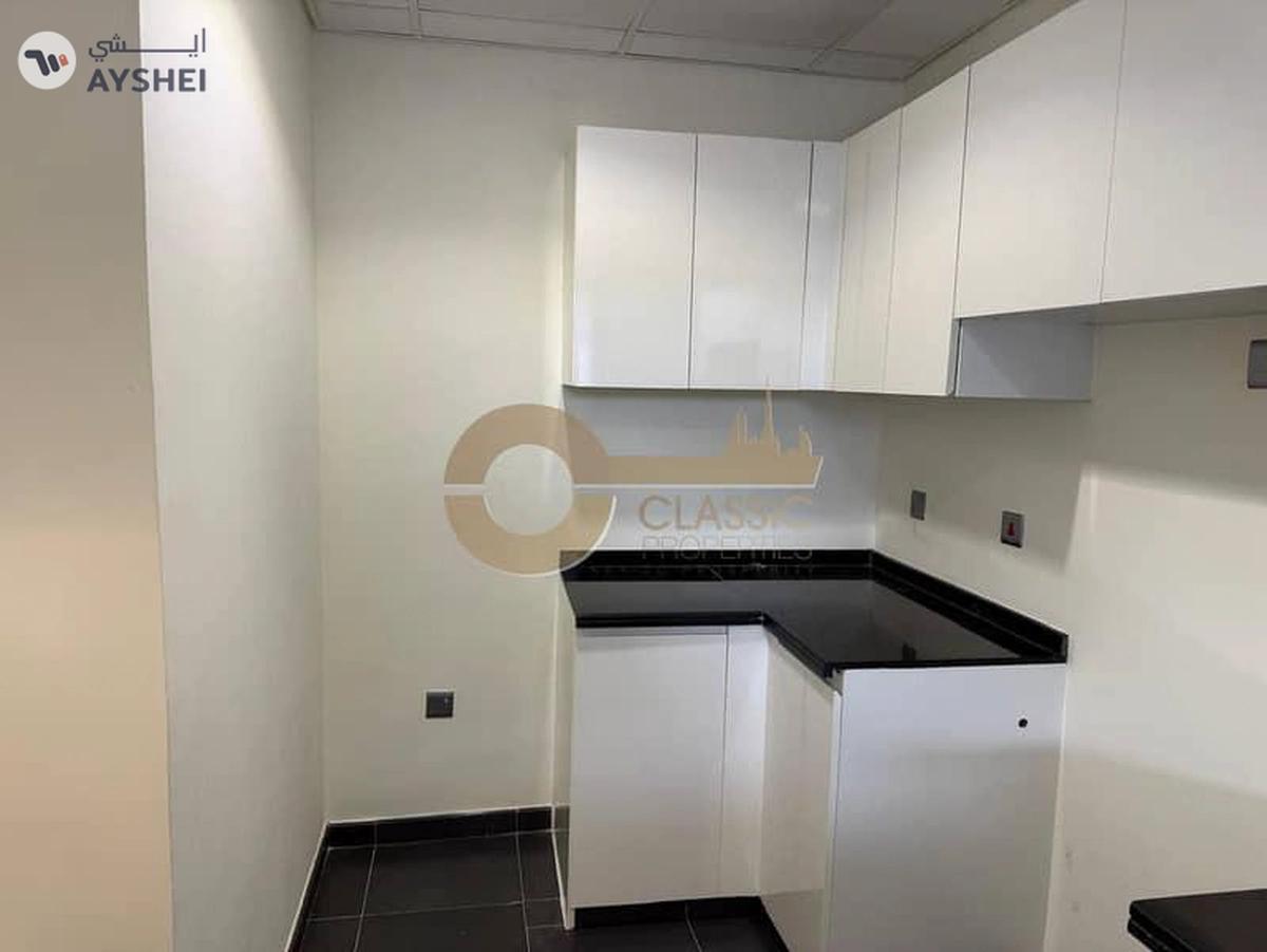 Stylish 2BR Townhouse | Middle unit | R2M11 Type-5-5