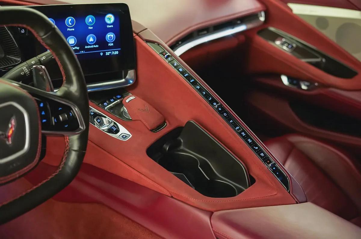 AED 3744 PM | CORVETTE STINGRAY 3LT 2020 | 1 YEAR WARRANTY | GCC-8-8