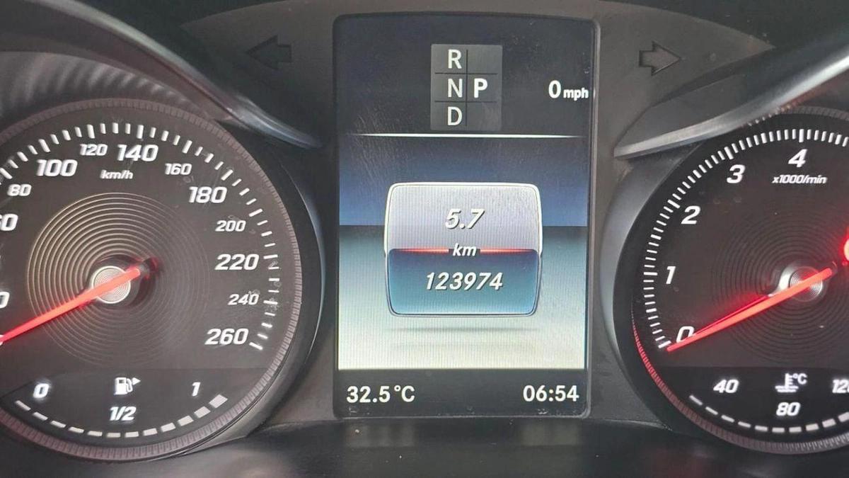 Mercedes-Benz C 200 Mercedes c200 v4 2018-12-12