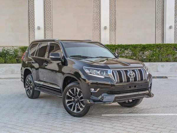 TOYOTA PRADO 2021 GCC V4 2.7L LOW MILEAGE IN EXCELLENT CONDITION