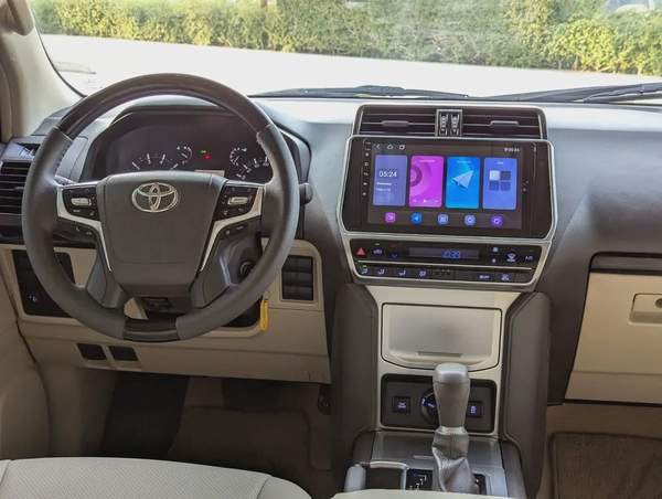 TOYOTA PRADO 2021 GCC V4 2.7L LOW MILEAGE IN EXCELLENT CONDITION