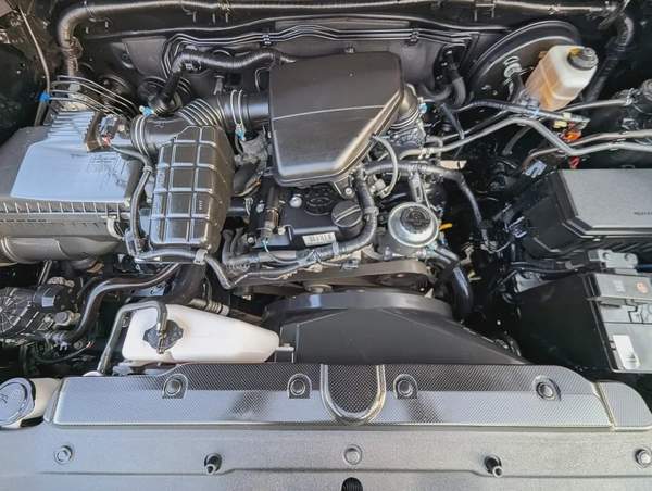 TOYOTA PRADO 2021 GCC V4 2.7L LOW MILEAGE IN EXCELLENT CONDITION