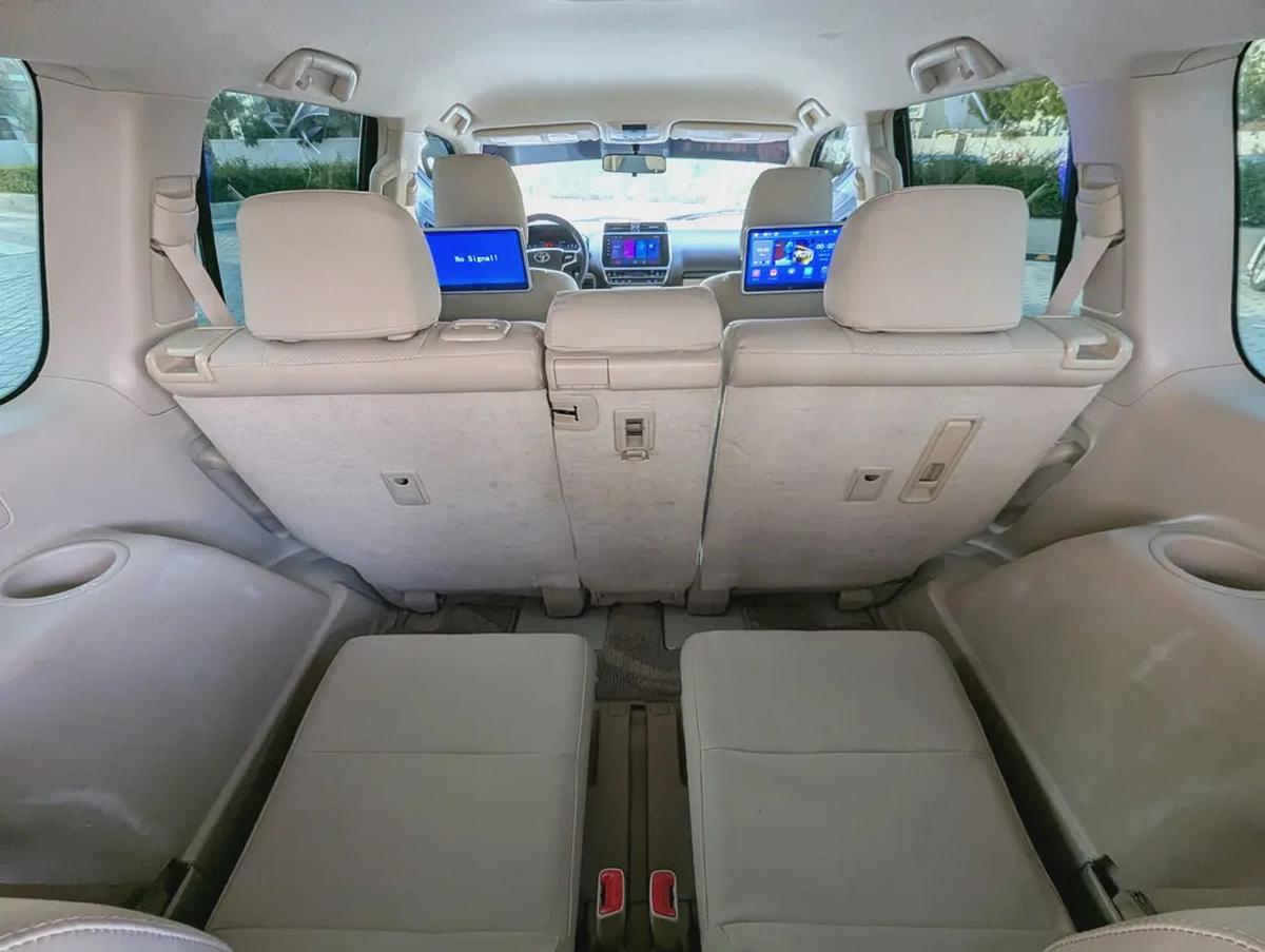 TOYOTA PRADO 2021 GCC V4 2.7L LOW MILEAGE IN EXCELLENT CONDITION-8-8