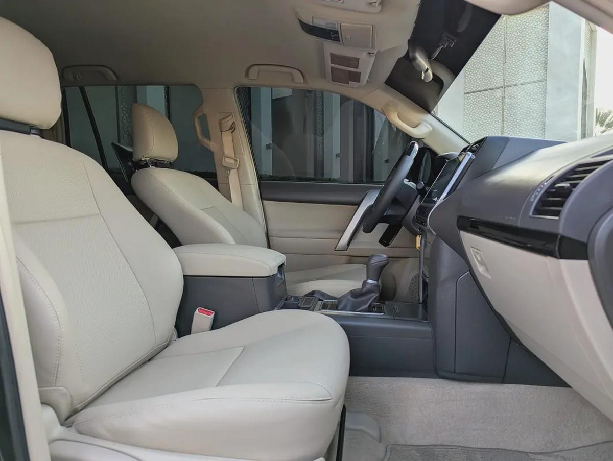 TOYOTA PRADO 2021 GCC V4 2.7L LOW MILEAGE IN EXCELLENT CONDITION-9-9