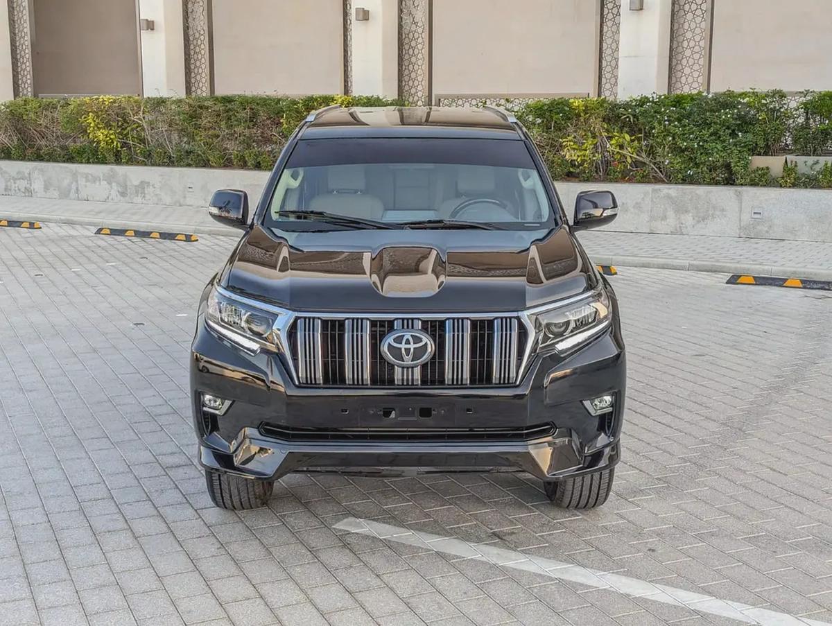 TOYOTA PRADO 2021 GCC V4 2.7L LOW MILEAGE IN EXCELLENT CONDITION-17-17