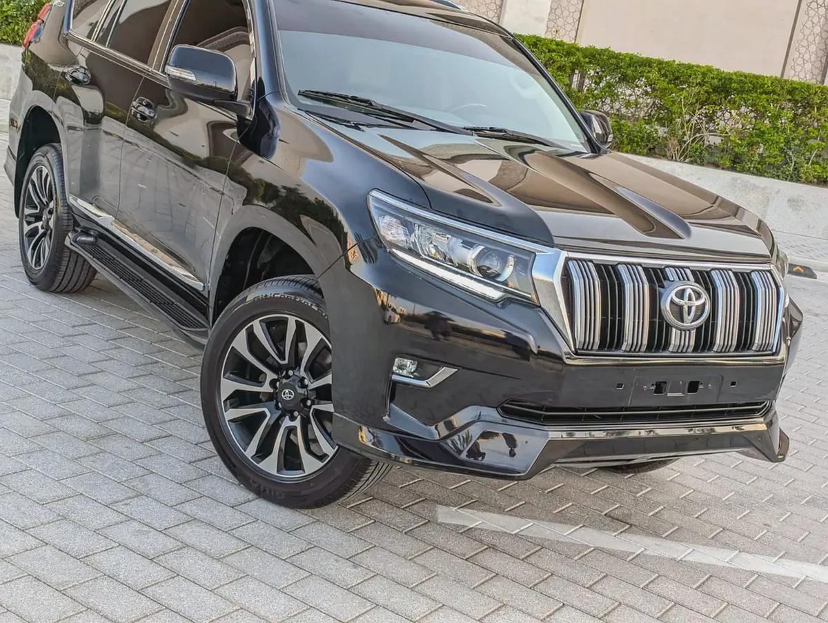TOYOTA PRADO 2021 GCC V4 2.7L LOW MILEAGE IN EXCELLENT CONDITION-18-18