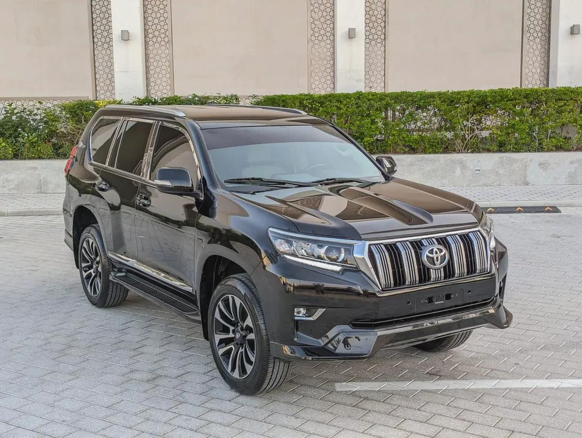 TOYOTA PRADO 2021 GCC V4 2.7L LOW MILEAGE IN EXCELLENT CONDITION-19-19