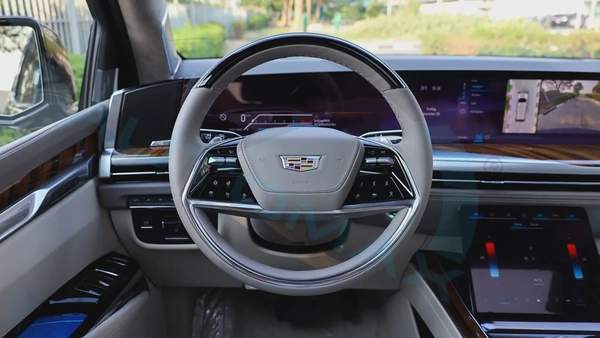 2025/2025 Cadillac Escalade 600 Sport Platinum V8 6.2L 0KM With 5 Years Or 200,000 Km Warranty