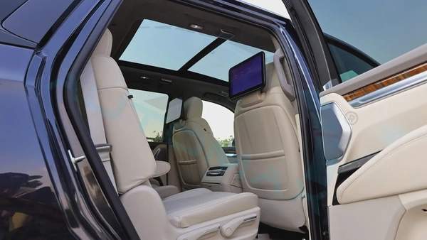 2025/2025 Cadillac Escalade 600 Sport Platinum V8 6.2L 0KM With 5 Years Or 200,000 Km Warranty
