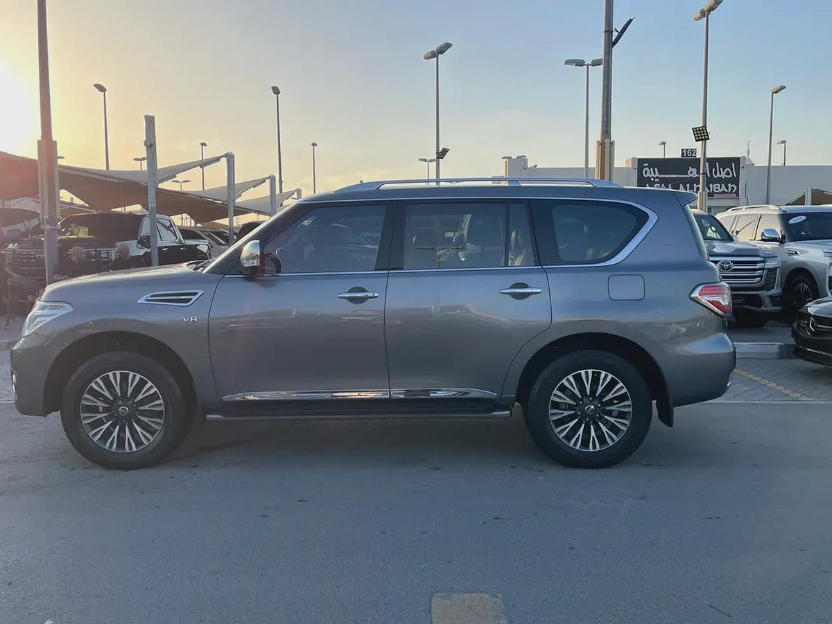 Nissan Patrol LE Platinum 2016 - GCC Specs - Excellent Condition-2-2