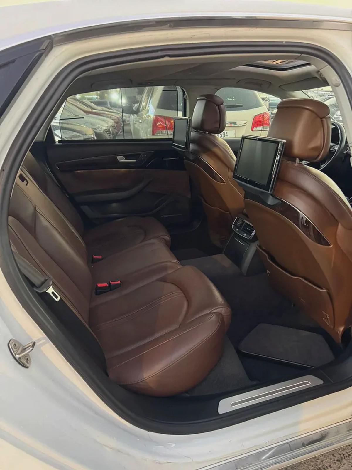 AUDI A8 L 50TFSI-10-10