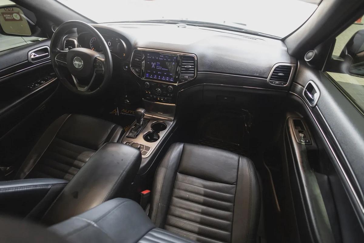 Jeep Grand Cherokee-3-3