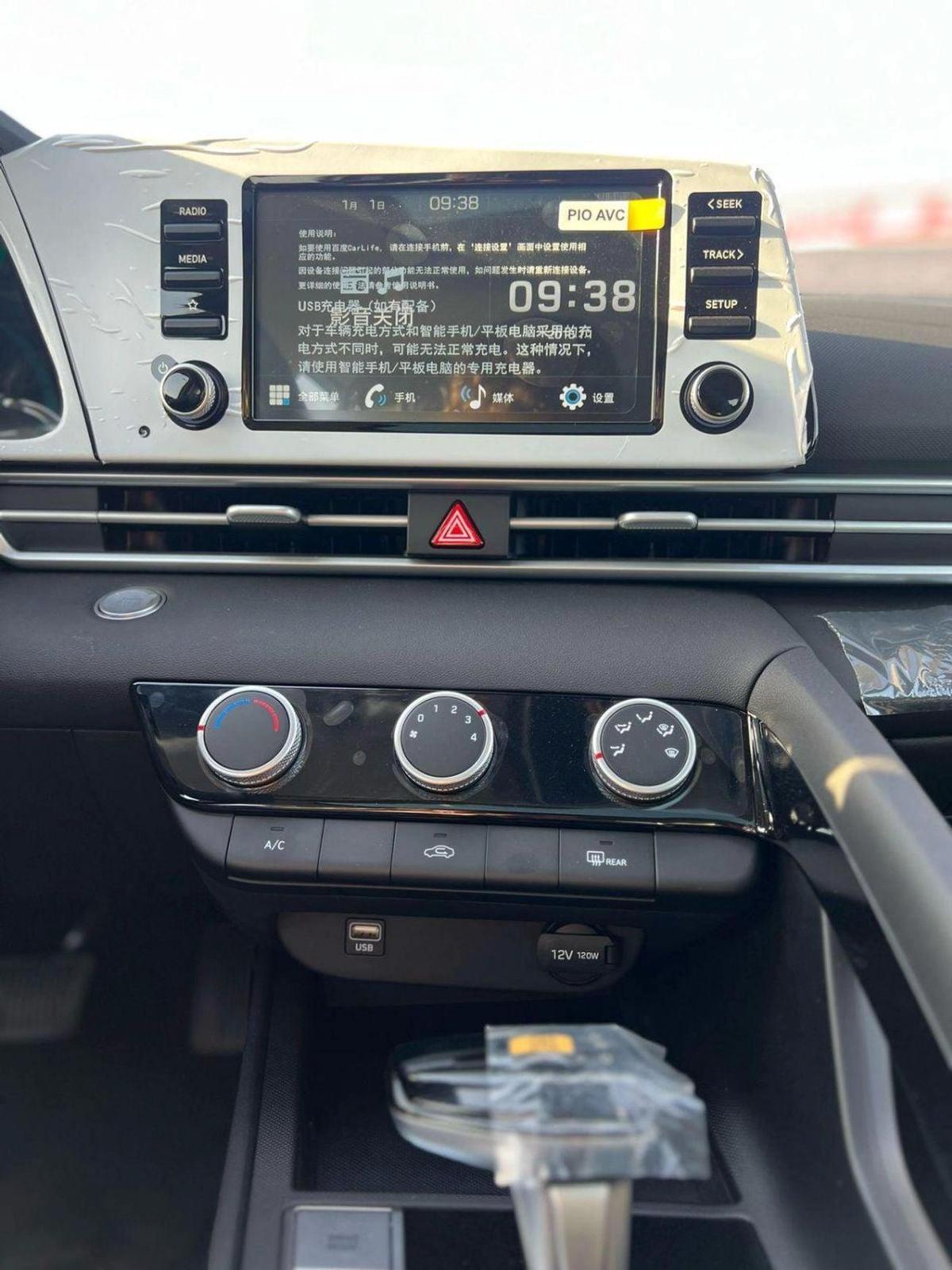 Hyundai Elantra 2025 Hyundai Elantra 1.5L - China- Full Options - Brand New-4-4
