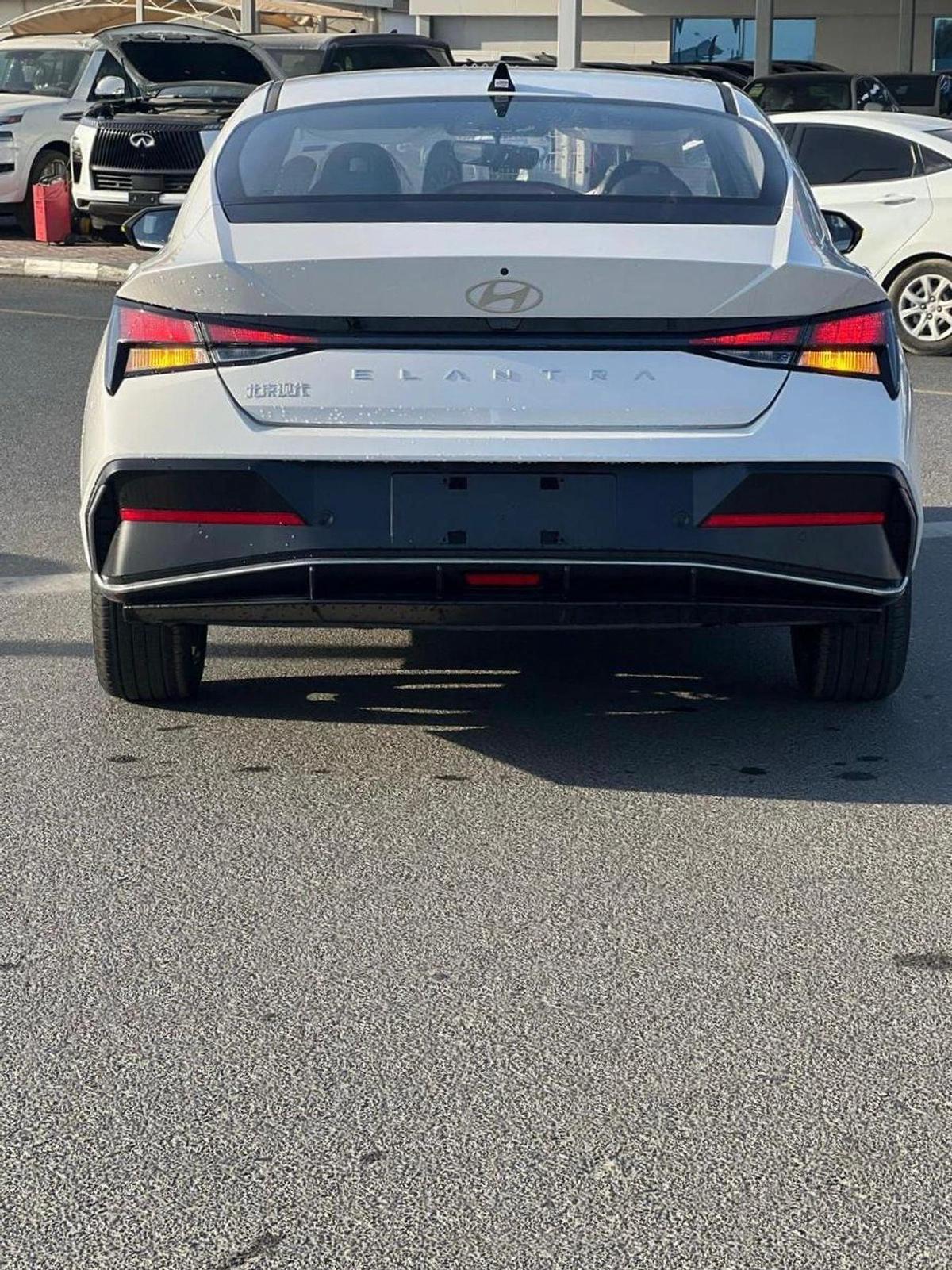 Hyundai Elantra 2025 Hyundai Elantra 1.5L - China- Full Options - Brand New-17-17