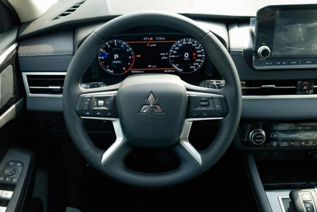 Mitsubishi Outlander OUTLANDER 2.5L 4WD WHITE-10-10