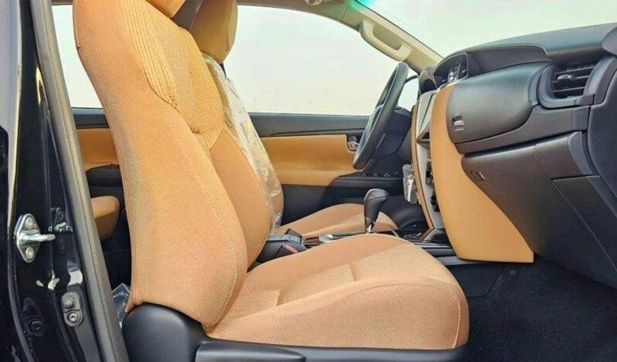 Toyota Fortuner Toyota fortuner 2.7L petrol MY2024 V4 FOR EXPORT ONLY.-9-9