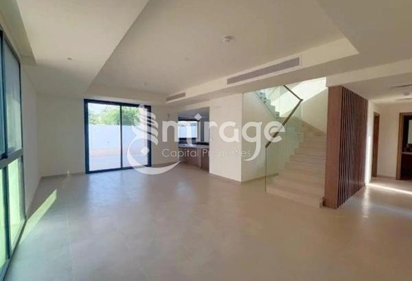 4BR Single Row Villa | Premium Finishes