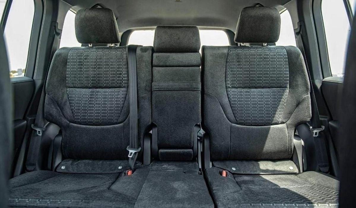 Toyota Land Cruiser GXR 3.3L DIESEL-17-17