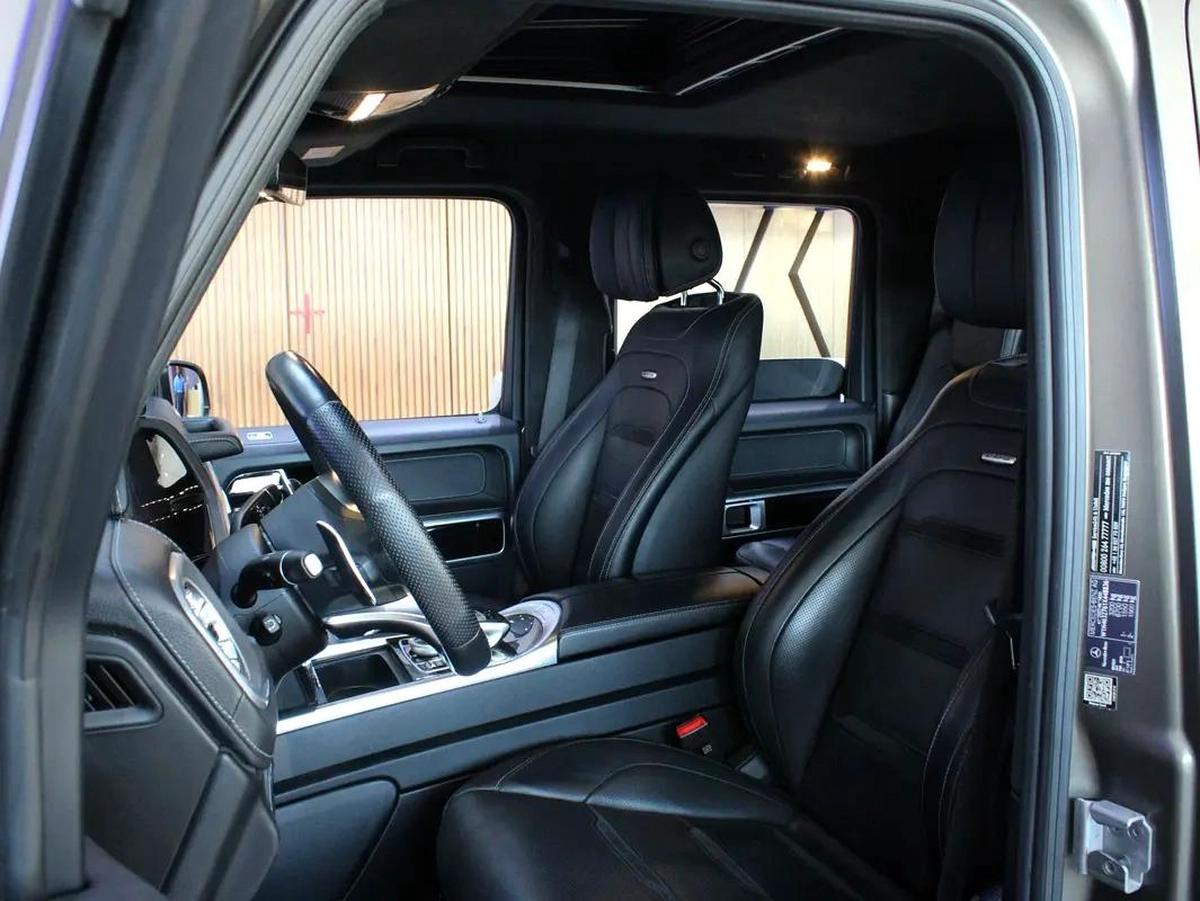 2023 - Mercedes-Benz G63 AMG V8-1-1