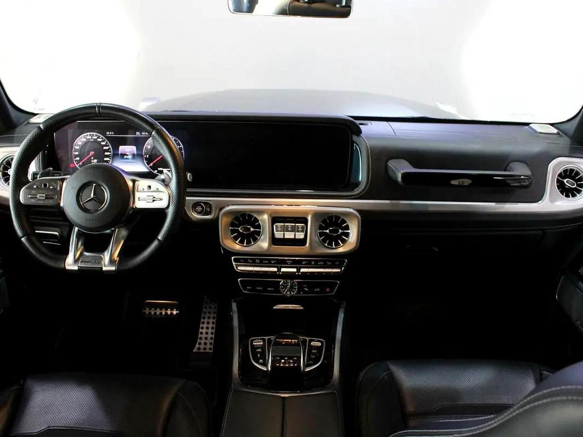 2023 - Mercedes-Benz G63 AMG V8-8-8