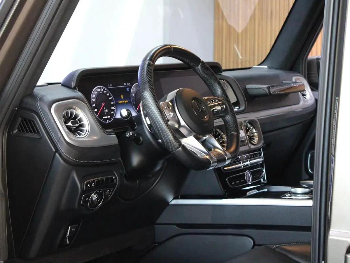 2023 - Mercedes-Benz G63 AMG V8-7-7