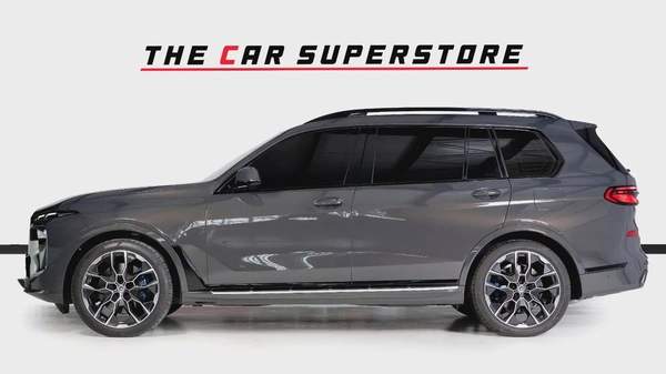 BMW X7 X-Drive 40i M Sport-GCC-AGMC Warranty and Service Contract Until 01/2028- 1 Owner-7 Seats