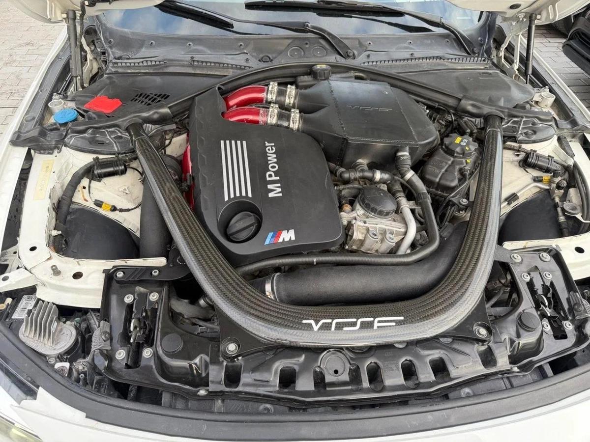 BMW M4 Std 3.0L-9-9