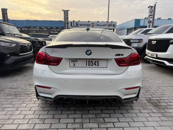 BMW M4 Std 3.0L