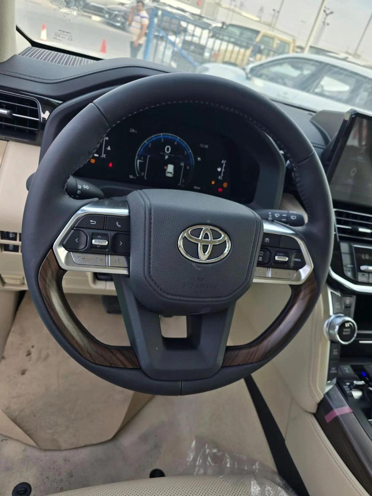 Toyota Land Cruiser GXR 4.0L 2025 MODEL SUNROOF ELECTRIC SEAT-13-13