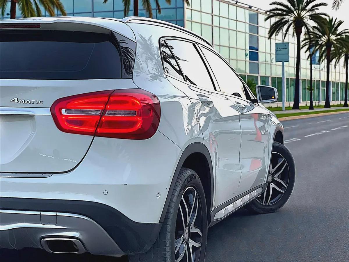 AED 1393 P.M | MERCEDES BENZ | GLA250 | 2.0L | 2017 | GCC | EXCELLET CONDITION-2-2